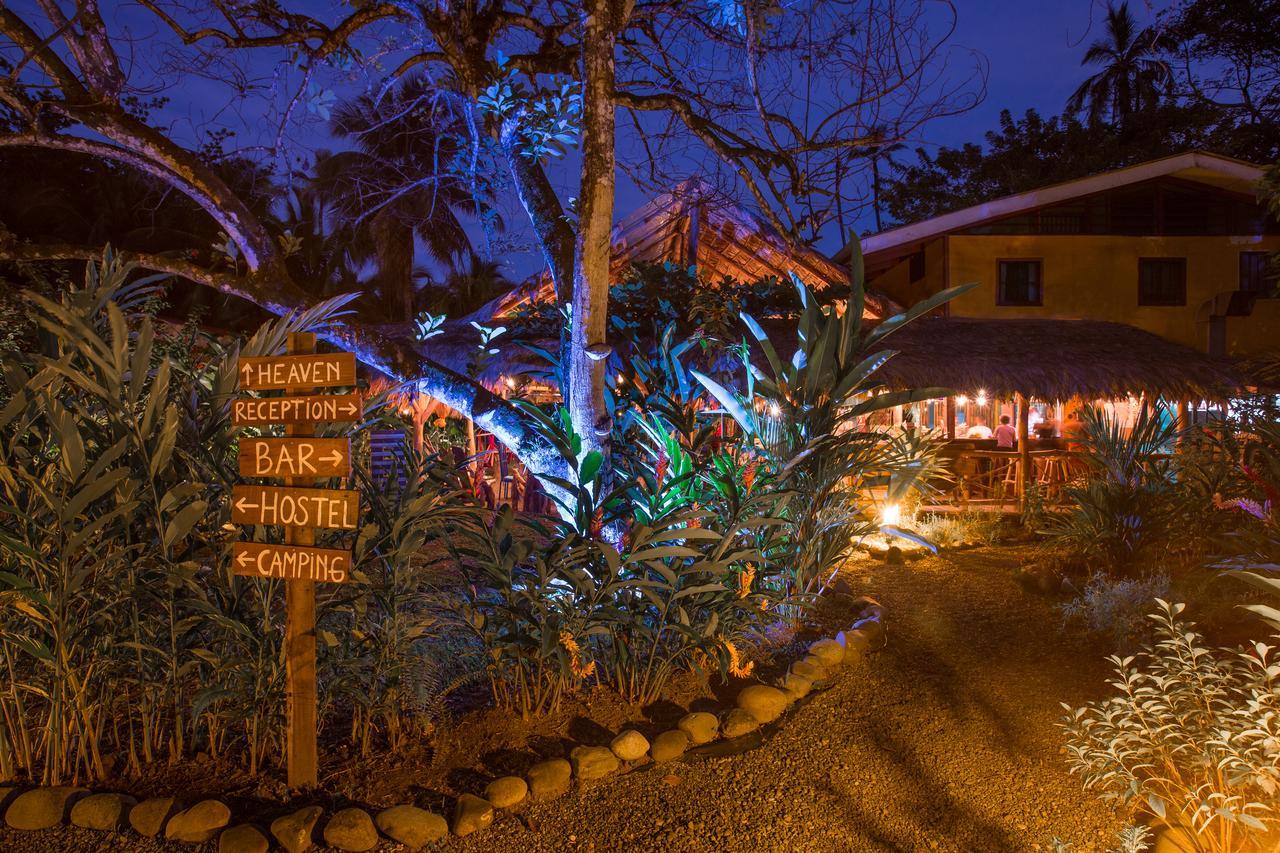 Playa 506 Beachfront Hostel Puerto Viejo de Talamanca Экстерьер фото