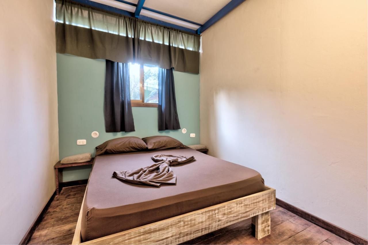 Playa 506 Beachfront Hostel Puerto Viejo de Talamanca Экстерьер фото